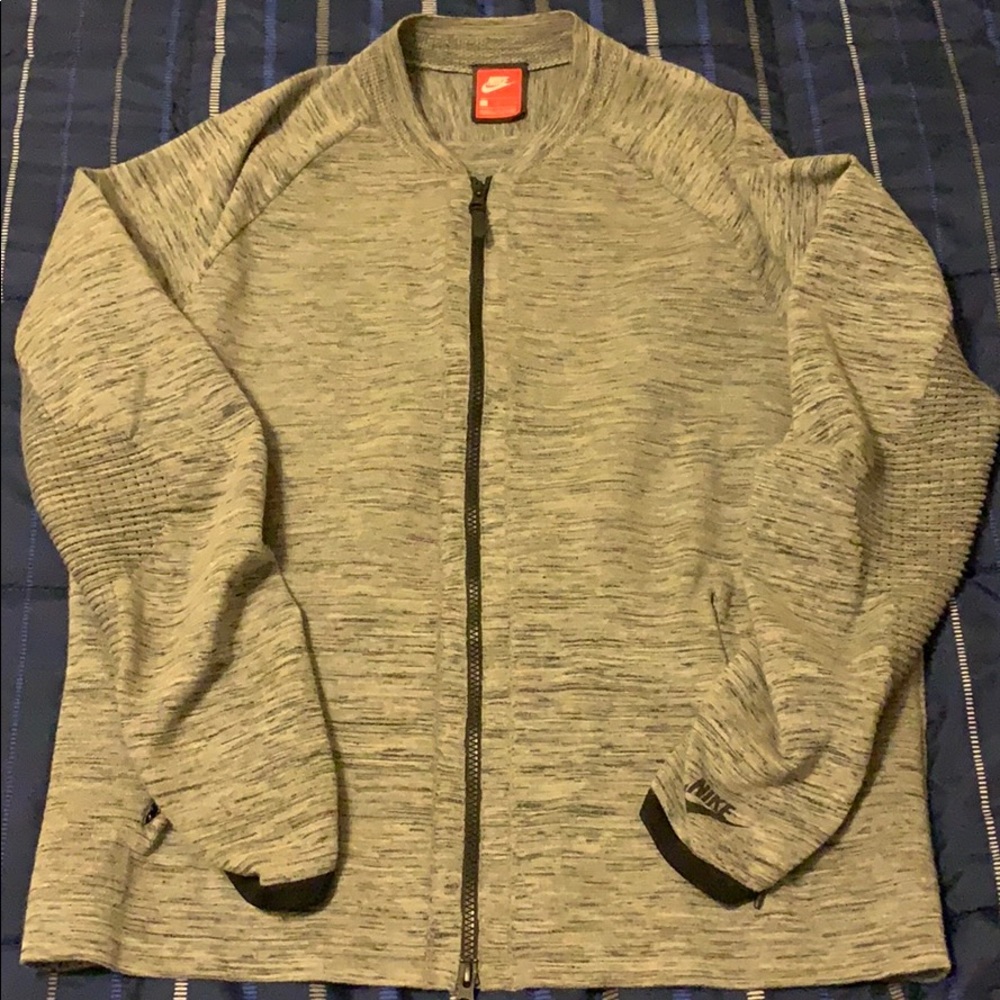 Nike Tech Knit Bomber Jacket size L 832178
